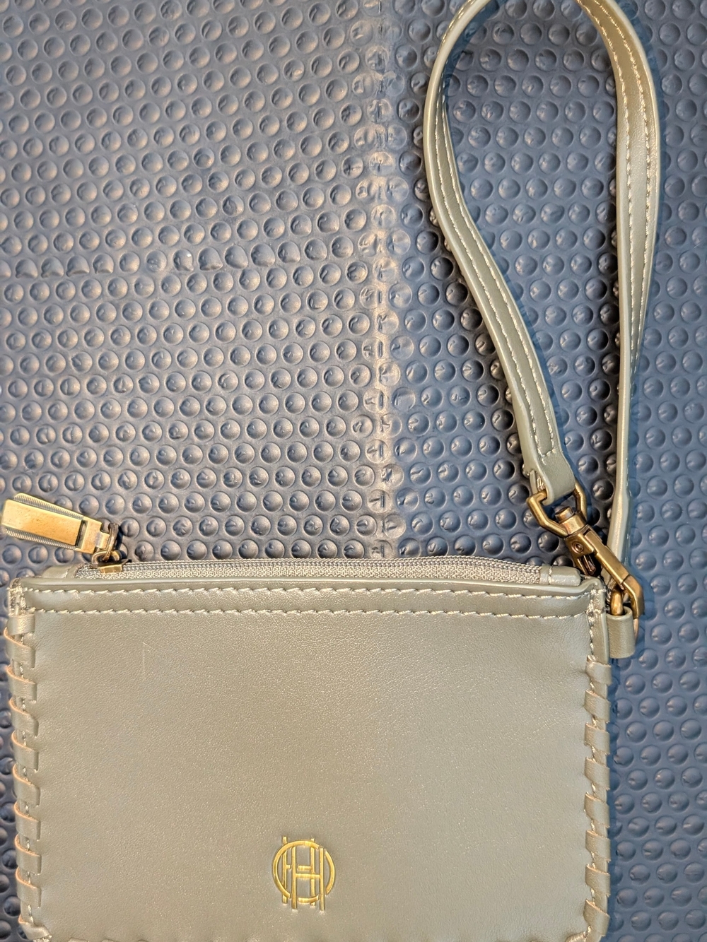 House of Harlow 1960 Sage Gray Faux Leather Whipstitch Wristlet Pouch Wallet